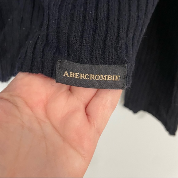 Abercrombie & Fitch Lambswool Blend Blue LS Sweater Size Small - Picture 4 of 9